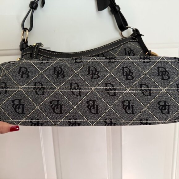 Dooney & Bourke Vintage small East/West Slouch black DB Signature Shoulder bag - Picture 3 of 16